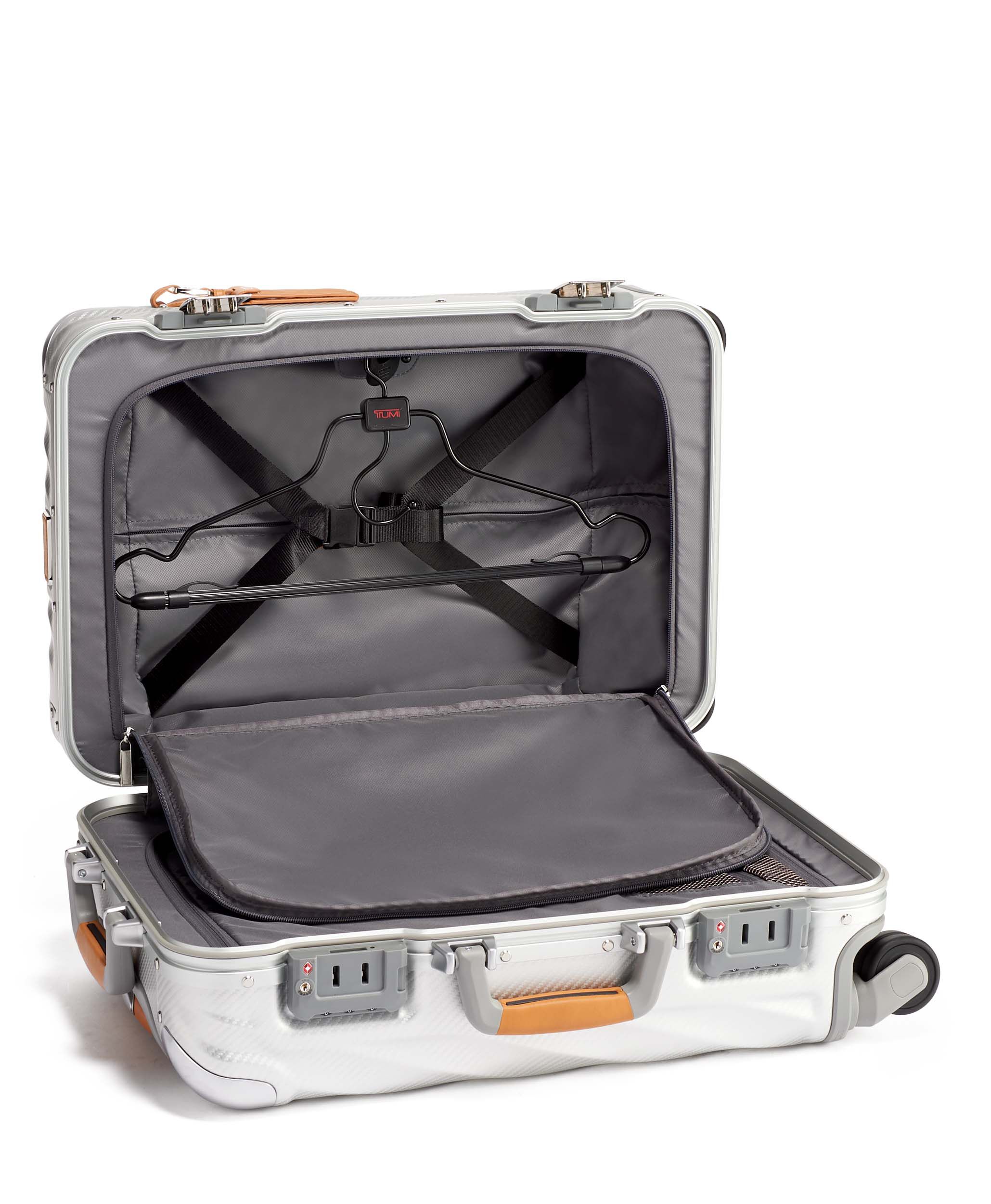 Tumi luggage discount international carry on