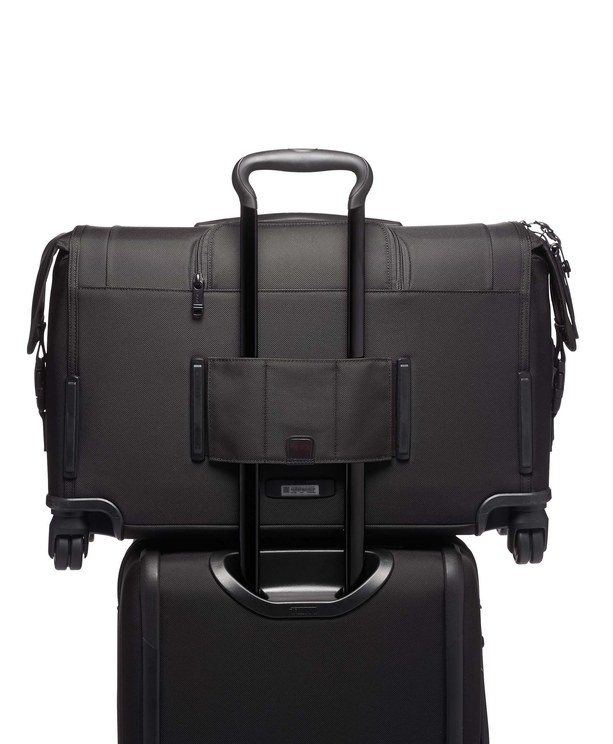 Tumi garment top