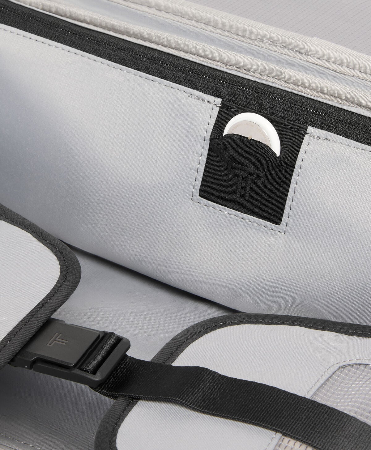 Alpha Large Dual Access Expandable Cabin