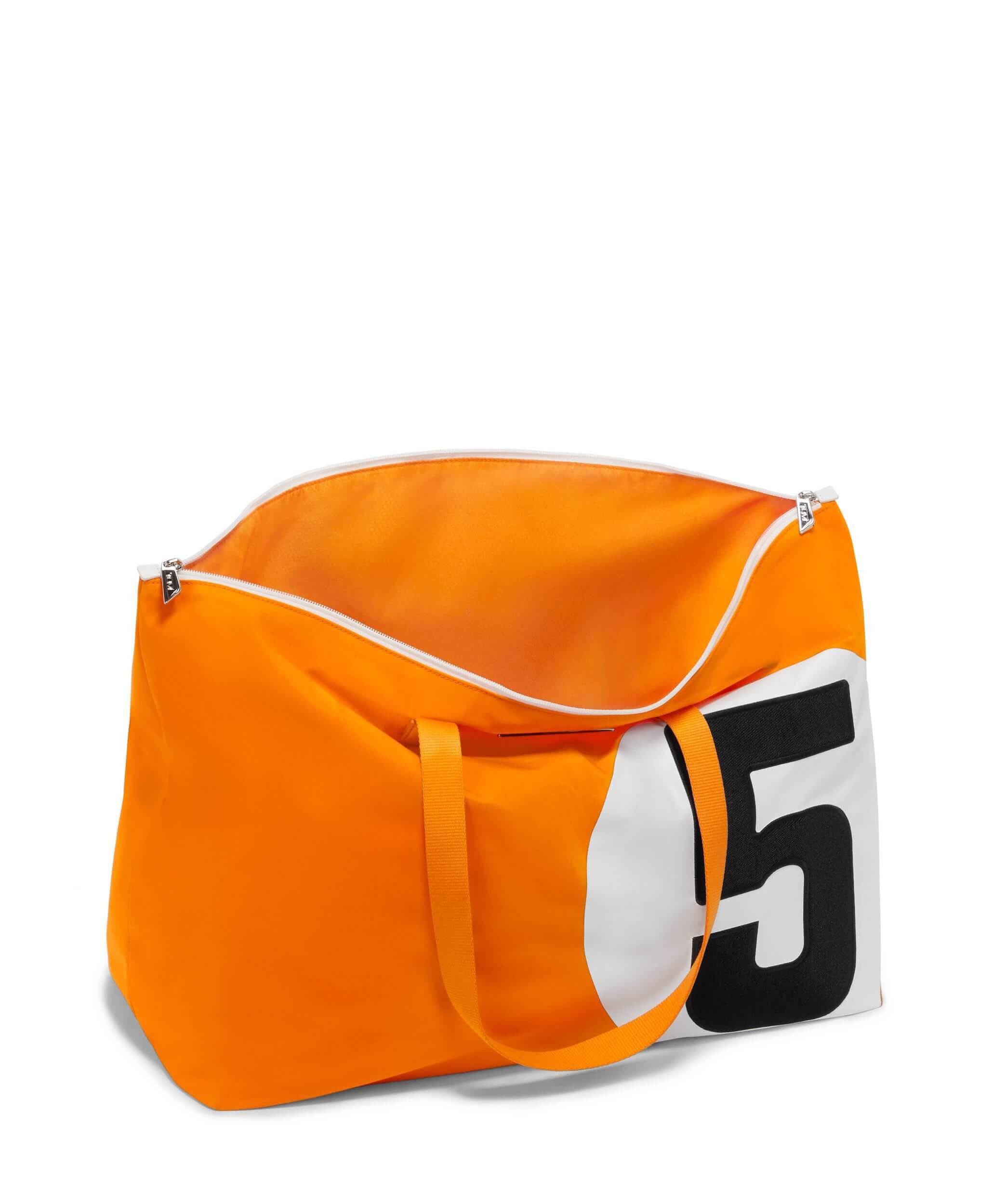 Tumi m deals tote