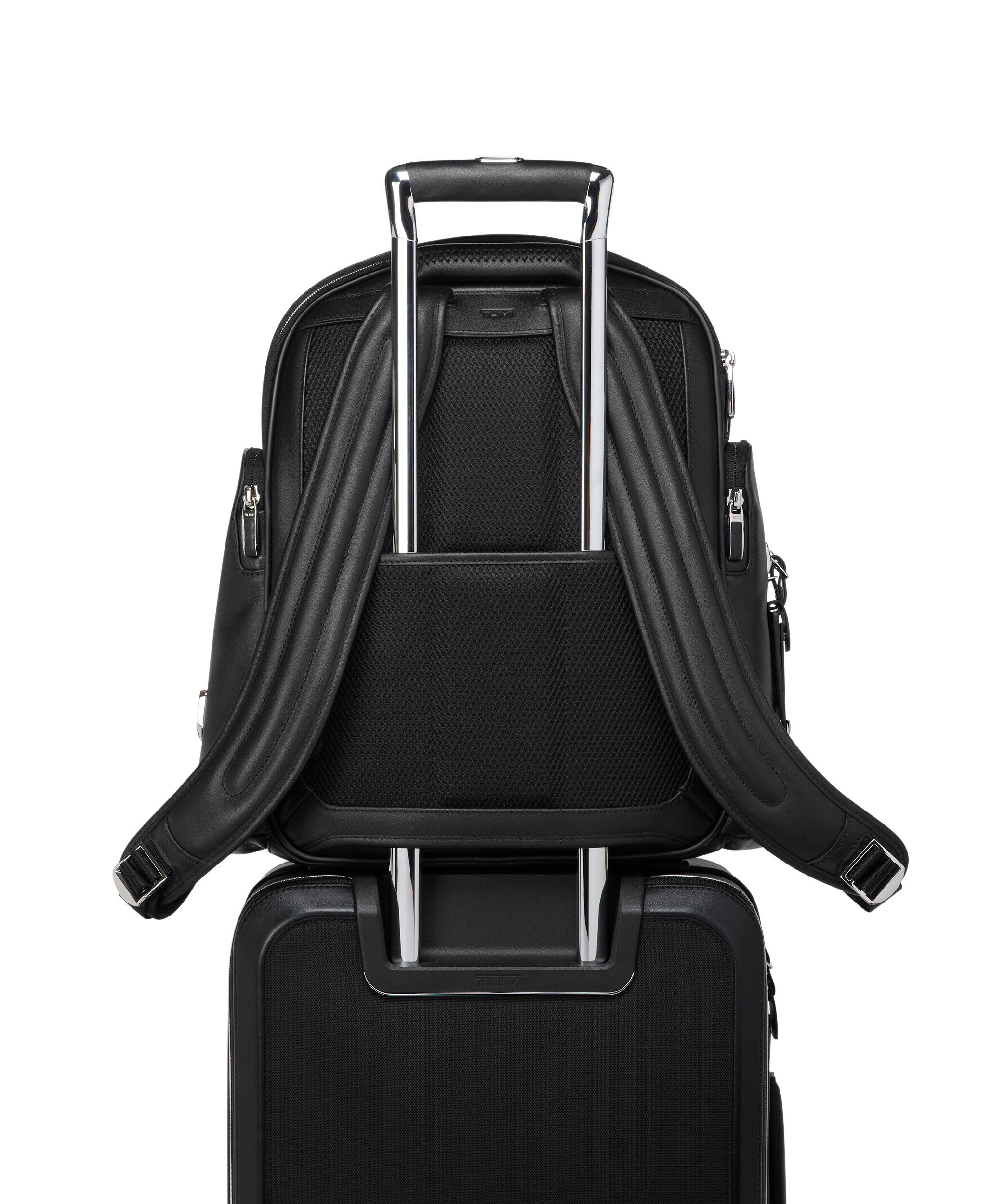 TUMI