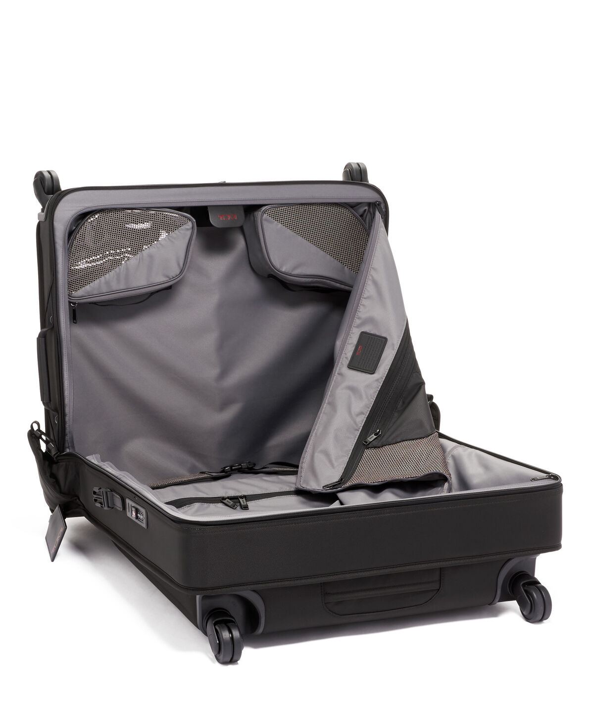 TUMI Alpha 3 EXT TRIP 4 WHL GMT BAG Black TUMI Alpha 3 EXT TRIP 4 WHL GMT BAG Black