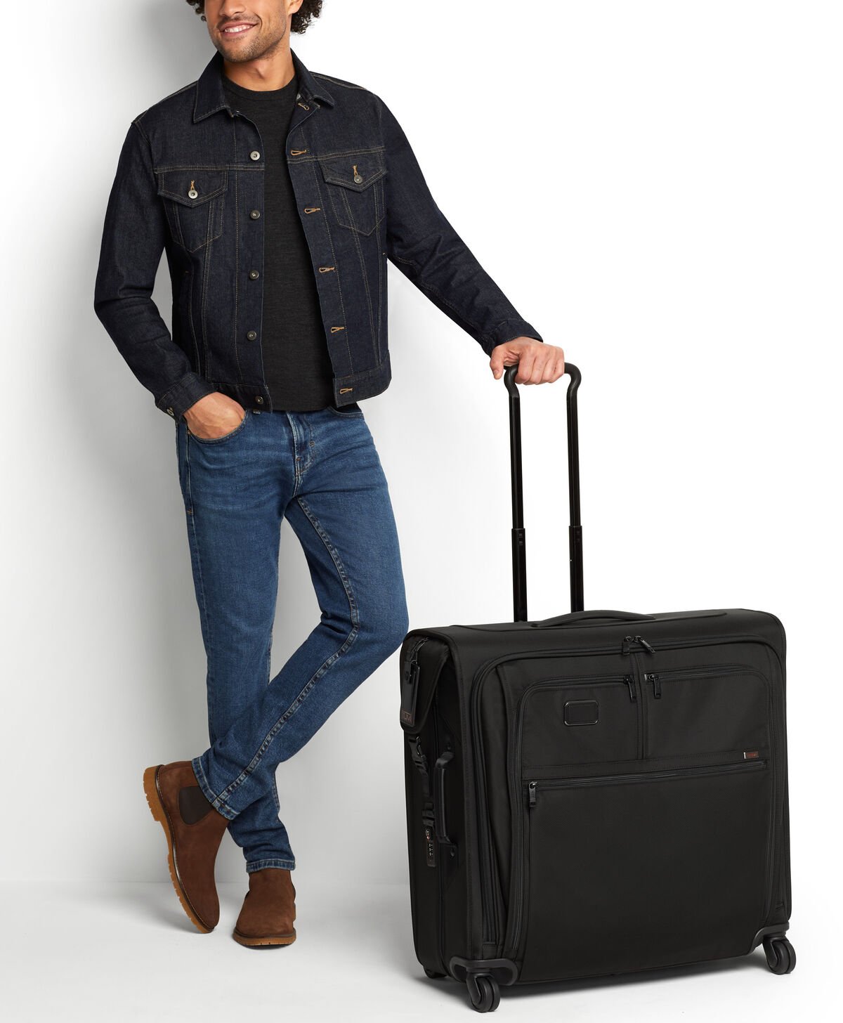 TUMI Alpha 3 EXT TRIP 4 WHL GMT BAG Black TUMI Alpha 3 EXT TRIP 4 WHL GMT BAG Black