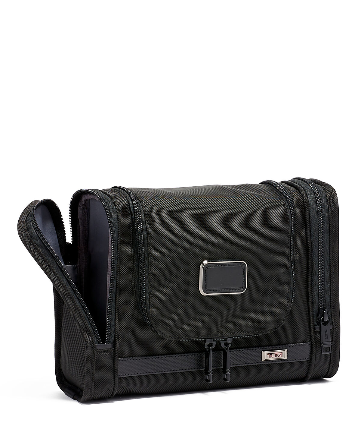 Alpha 3 Hanging Travel Kit